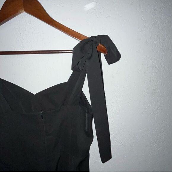 Classic Black Midi Dress - Picture 8 of 9